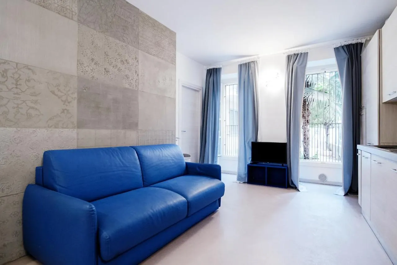 Blue Loft - The House Of Travelers Apartment Como Italy