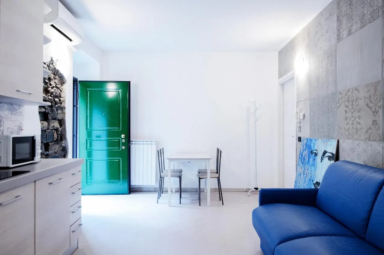 Blue Loft - The House Of Travelers Apartment Como